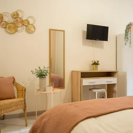Pensionat Room Turati Pinerolo *