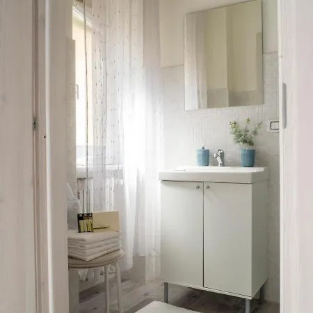 Room Turati Pinerolo * Pinerolo